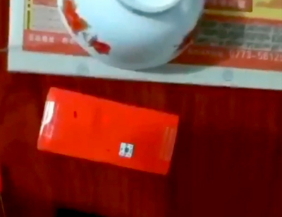 手背上的感应条猜硬币